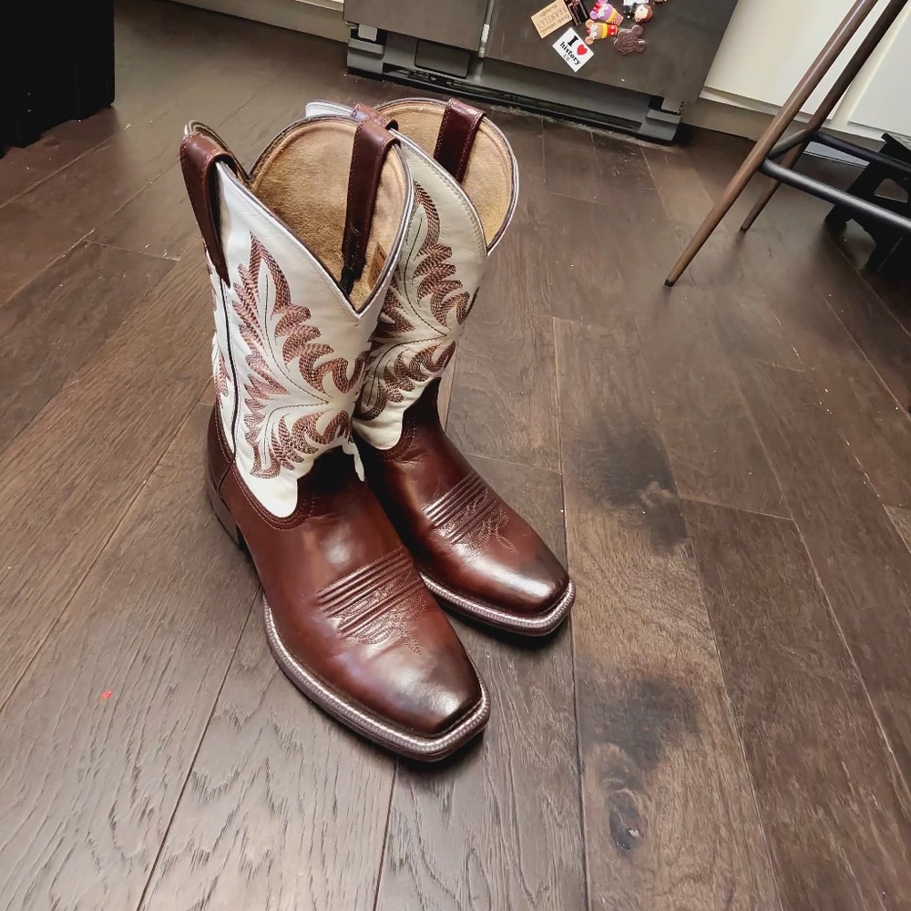 Ariat Mens 10.5 Renegade Cowboy Boot - Mahogany